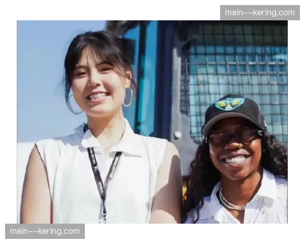 达拉斯飞翼训练营开启:李月汝与队友的首次合练 达拉斯飞翼训练营开启:李月汝与队友的首次合练